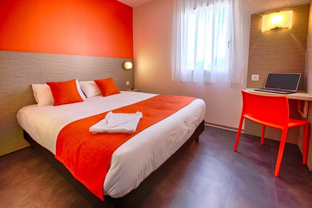 Hotel Formules Club 2 Сенон Стая снимка